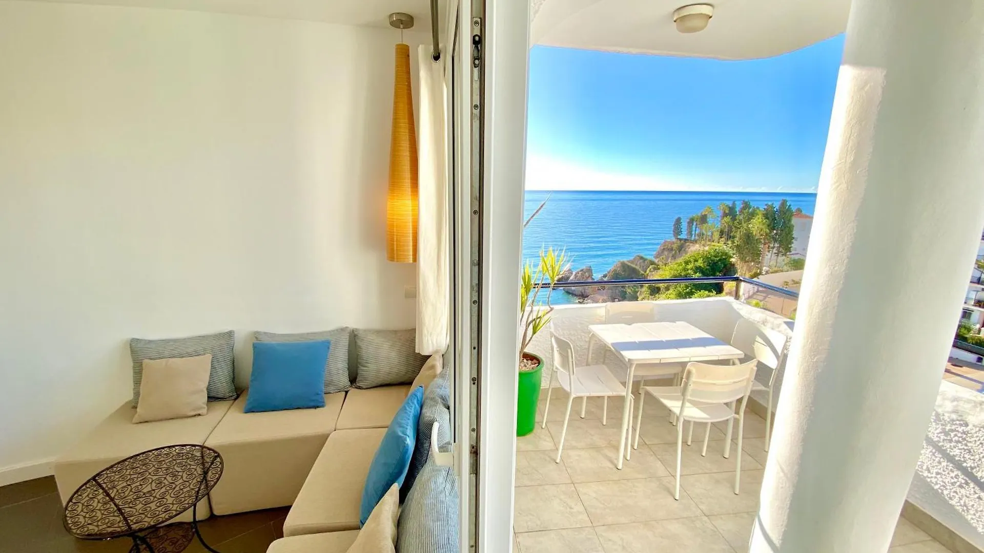 Modern Apartment Stunning Sea Views And Pool Nerja Spain