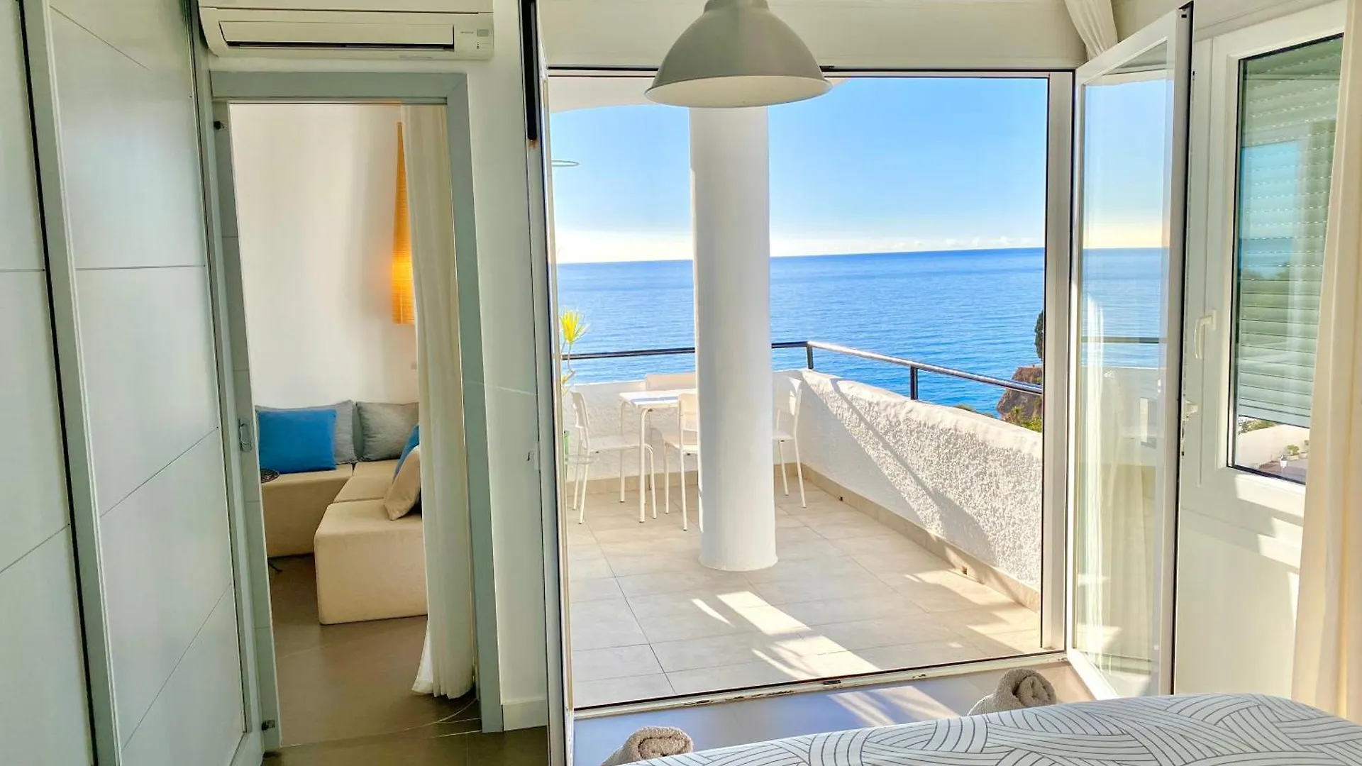 Modern Apartment Stunning Sea Views And Pool Nerja